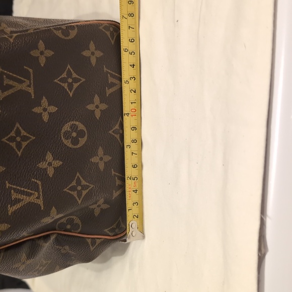 Louis Vuitton Speedy 30 - Picture 15 of 17